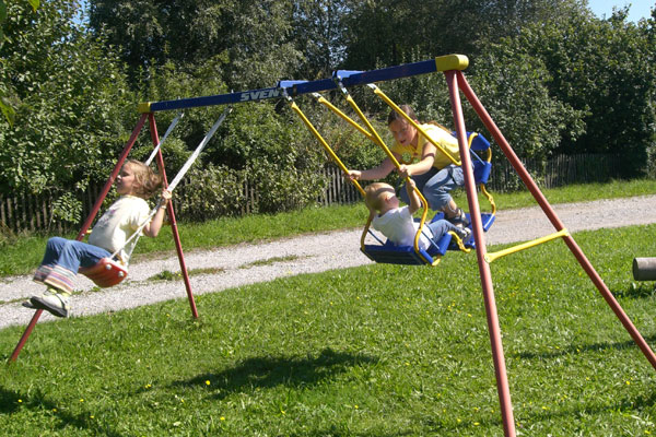 Langweilig_wird_es_den_Kindern_nie.jpg
